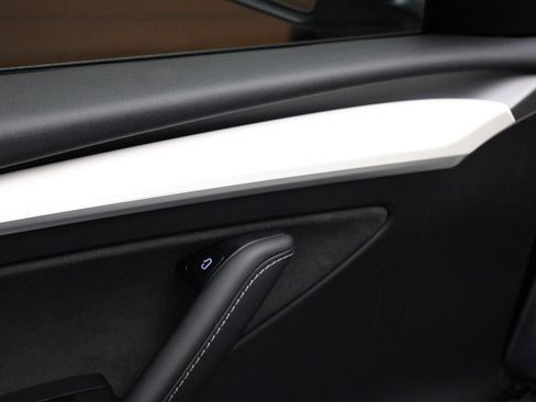 Used 2022 Tesla Model Y Performance image 58