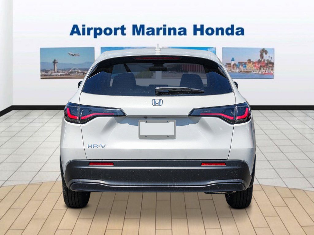New 2027 Honda HR-V LX image 3