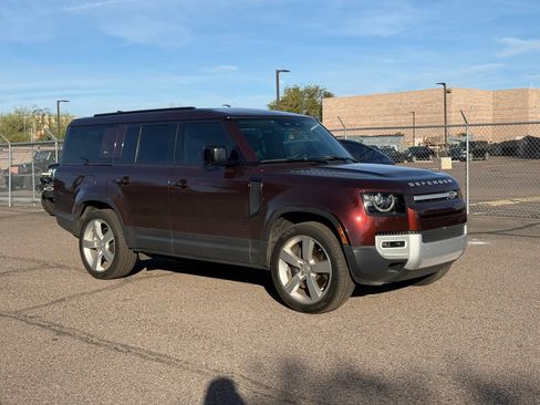 Used 2023 Land Rover Defender 130 First Edition image 3