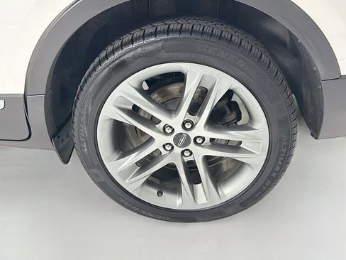 Used 2017 Lincoln MKC Reserve w/ Lincoln MKC Climate Package image 32