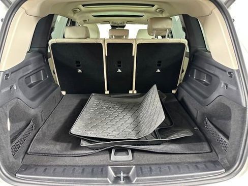 Used 2023 Mercedes-Benz EQB 300 4MATIC w/ Pinnacle Package image 25