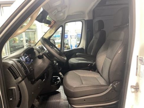 Used 2023 RAM ProMaster 2500 FWD image 23