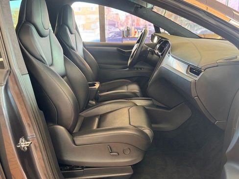 Used 2018 Tesla Model X 100D image 17