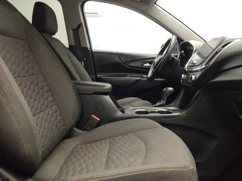 Used 2021 Chevrolet Equinox LT image 21