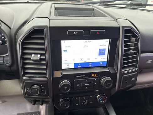 Used 2022 Ford F250 XLT w/ Black Appearance Package image 18