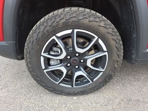 Used 2025 Jeep Compass Trailhawk image 64