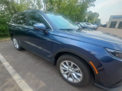 Used 2023 Honda CR-V EX image 3