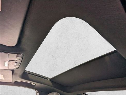 Used 2018 Mercedes-Benz GLC 300 image 11