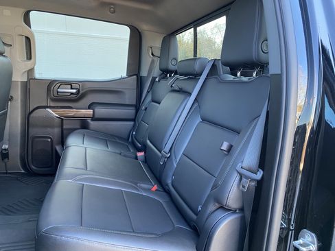 Used 2020 Chevrolet Silverado 1500 RST image 38