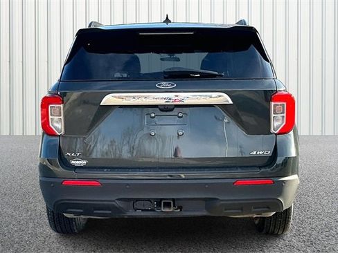 Used 2023 Ford Explorer XLT w/ Class IV Trailer Tow Package image 4