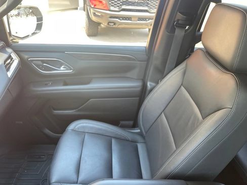 Used 2021 Chevrolet Tahoe Z71 AWD/4WD image 13