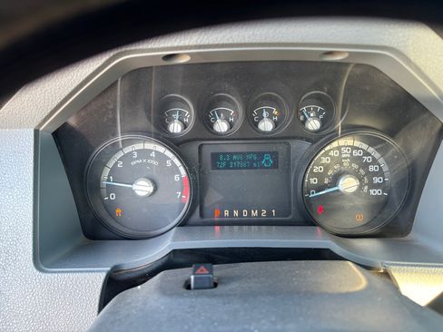 Used 2012 Ford F250 XL w/ PWR Equipment Group image 8