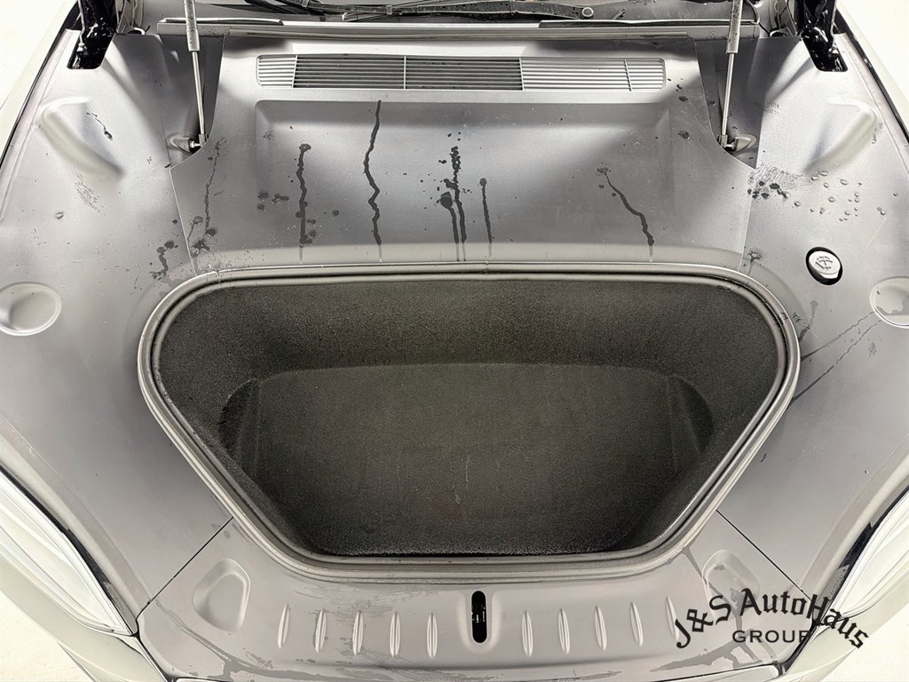 Used 2026 Tesla Model S AWD/4WD image 38