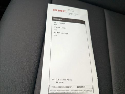 New 2026 GMC Canyon Elevation w/ Convenience Package image 9