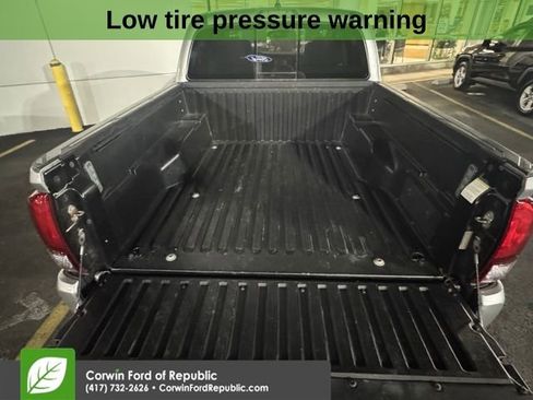 Used 2020 Toyota Tacoma SR5 w/ Technology Package image 7