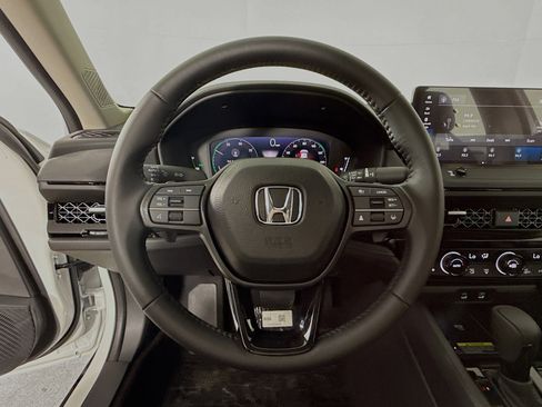 New 2025 Honda Accord EX-L image 9