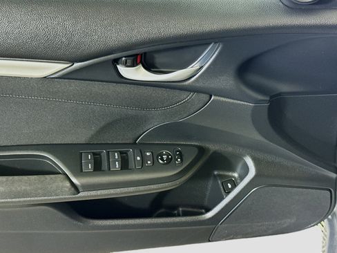 Used 2020 Honda Civic EX image 24