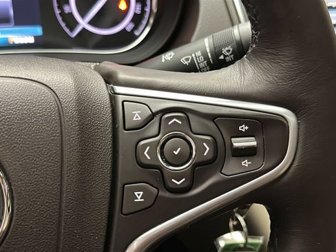 Used 2015 Buick Regal AWD image 26