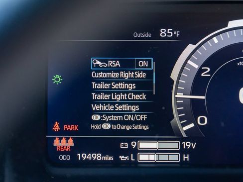 Used 2024 Toyota Tundra Limited AWD/4WD image 20