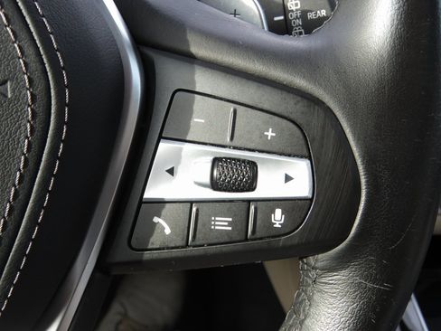 Used 2019 BMW X5 xDrive40i w/ Executive Package image 22