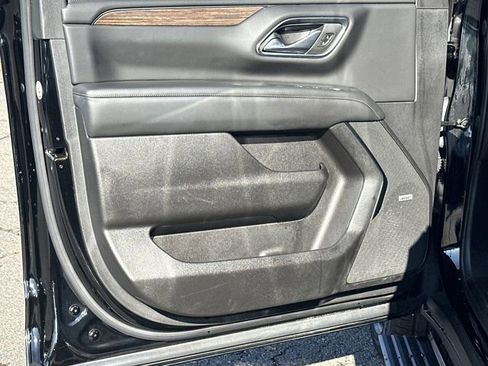 Used 2022 Chevrolet Tahoe High Country image 13