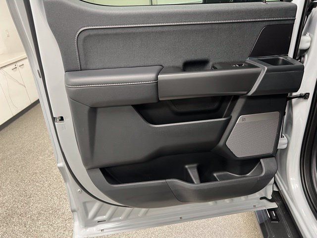 Used 2025 Ford F150 Lariat AWD/4WD image 42