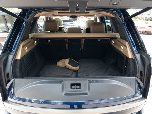 Used 2023 Land Rover Range Rover Autobiography AWD/4WD image 16