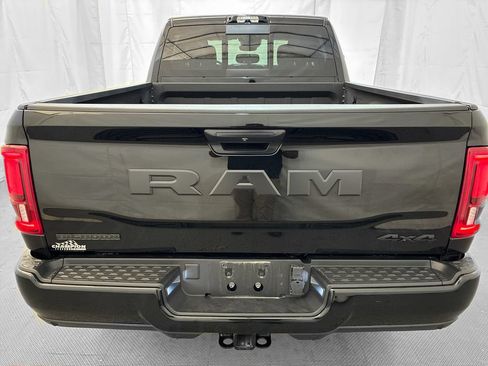 Used 2025 RAM 2500 Big Horn AWD/4WD image 6
