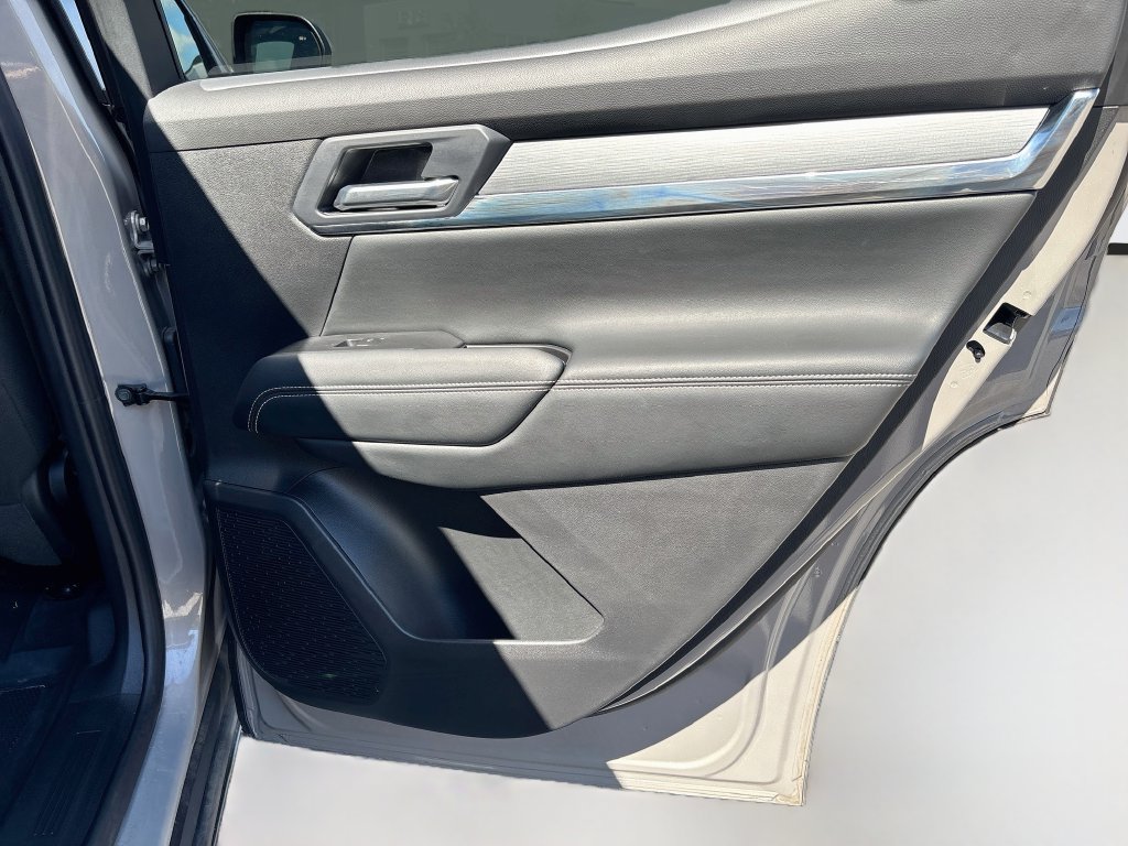 Used 2026 GMC Terrain Elevation w/ LPO, Floor Liner Package FWD image 19