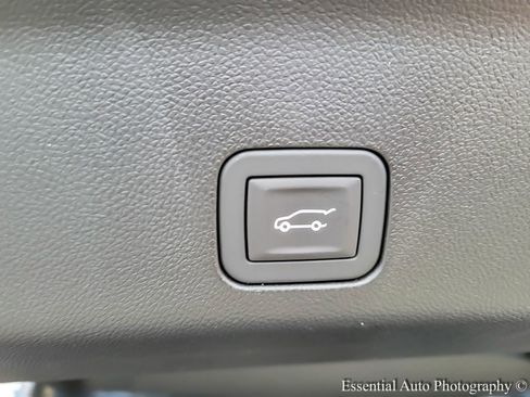 New 2026 GMC Yukon Denali w/ Sun & Power Step Package image 20