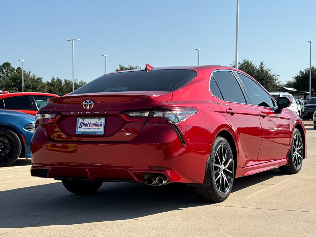 Used 2024 Toyota Camry SE FWD image 8
