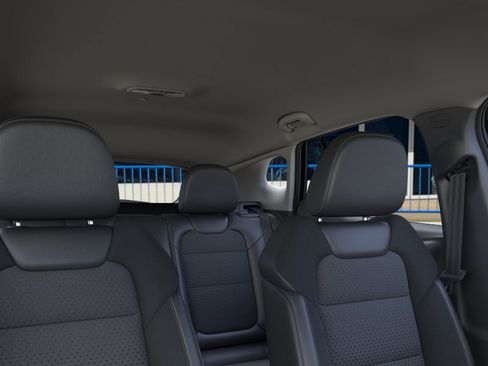 New 2026 Chevrolet Trax LT w/ Driver Confidence Package FWD image 24