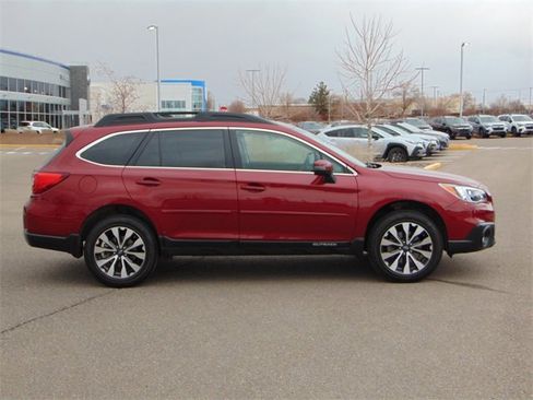 Used 2016 Subaru Outback 2.5i Limited image 3