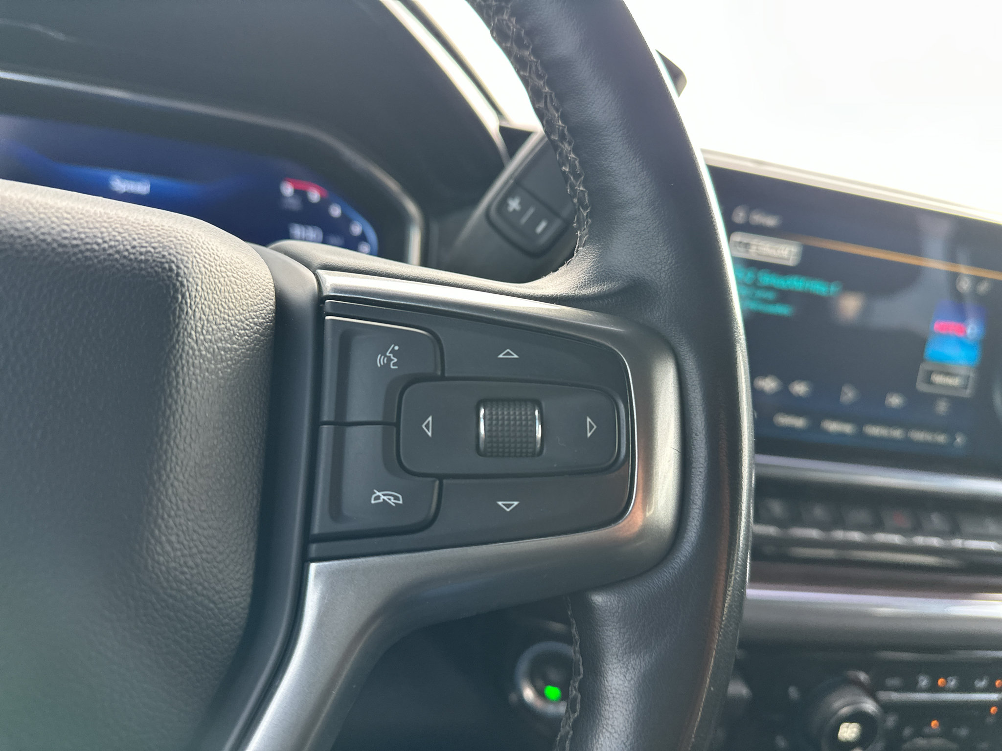 Used 2024 Chevrolet Silverado 3500 LT w/ Convenience Package AWD/4WD image 29