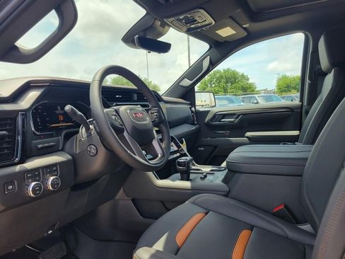 New 2026 GMC Sierra 1500 AT4 w/ AT4 Premium Package AWD/4WD image 11