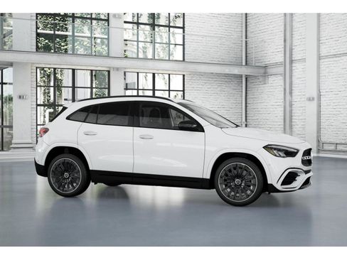 New 2025 Mercedes-Benz GLA 250 image 14