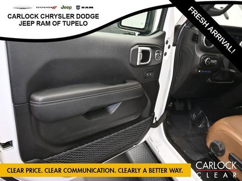 Used 2021 Jeep Wrangler Sahara image 13