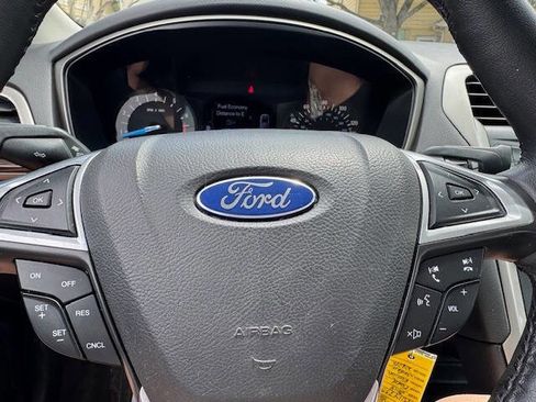 Used 2014 Ford Fusion SE w/ Equipment Group 202A image 40