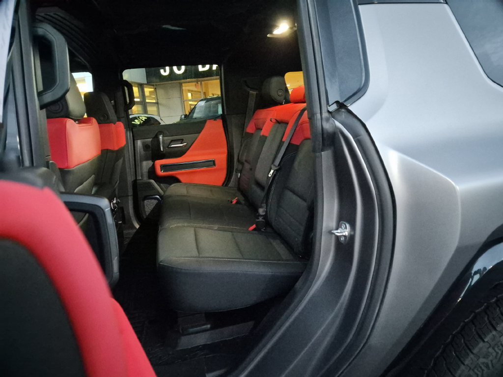 Used 2026 GMC Hummer EV 3X w/ Carbon Fiber Edition Package AWD/4WD image 31