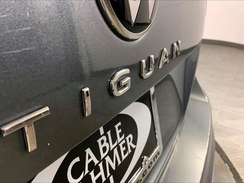 Used 2024 Volkswagen Tiguan SE FWD image 8