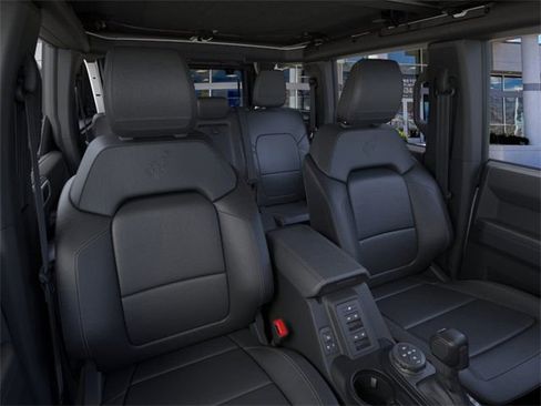 New 2025 Ford Bronco Badlands image 10