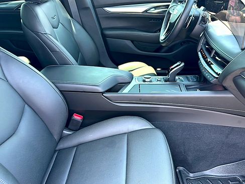 Used 2025 Cadillac CT5 Premium Luxury w/ LPO, ONYX Package AWD/4WD image 24
