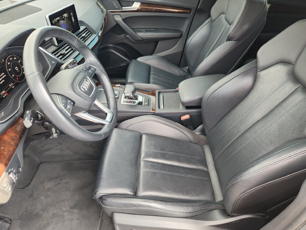 Used 2019 Audi Q5 2.0T Premium Plus w/ Premium Plus Package AWD/4WD image 14