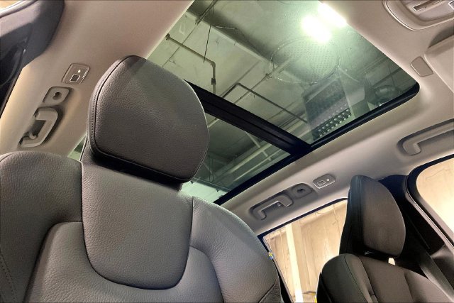 Certified 2025 Volvo XC90 T8 Plus w/ Protection Package Premier AWD/4WD image 25