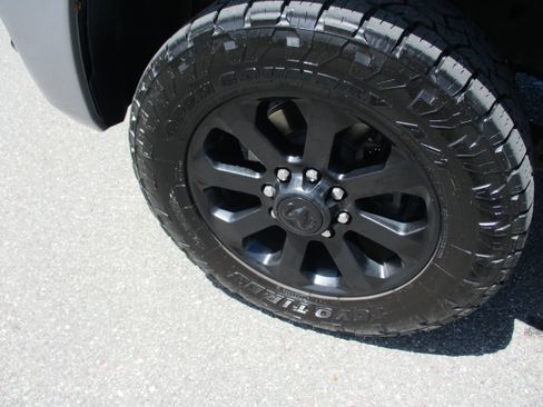 Used 2021 RAM 2500 Laramie AWD/4WD image 9