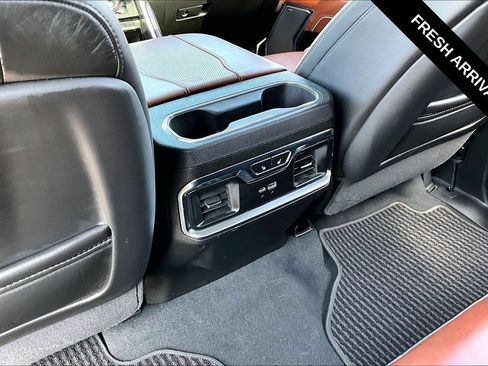 Used 2025 GMC Sierra 1500 Denali Ultimate AWD/4WD image 12