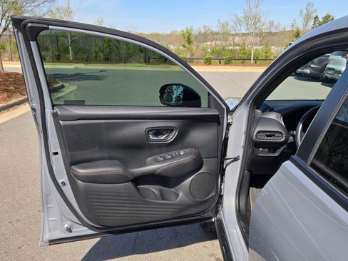 Used 2023 Honda HR-V Sport image 20