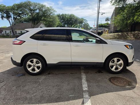 Used 2019 Ford Edge SE FWD image 11
