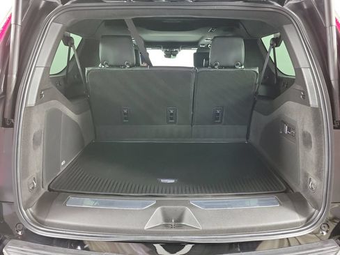 Used 2023 Cadillac Escalade ESV Premium Luxury Platinum AWD/4WD image 8