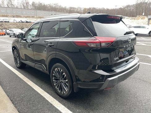 Used 2025 Nissan Rogue SL w/ Tech Package AWD/4WD image 20